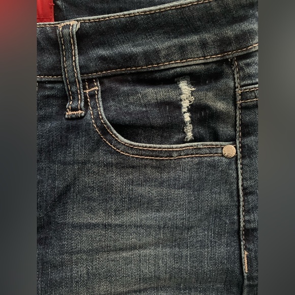 GUESS Mid Rise Skinny Jeans Women’s - Picture 3 of 7